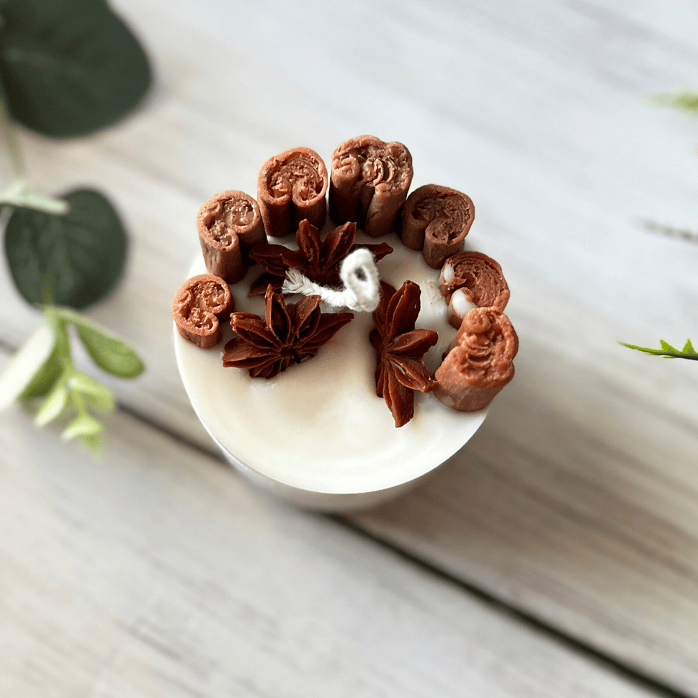 Handmade Cinnamon Soy Candle – Warm Spice Scent with Real Star Anise Decor (7.5oz)
