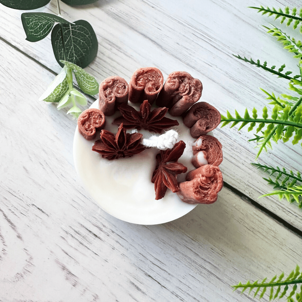 Handmade Cinnamon Soy Candle – Warm Spice Scent with Real Star Anise Decor (7.5oz)